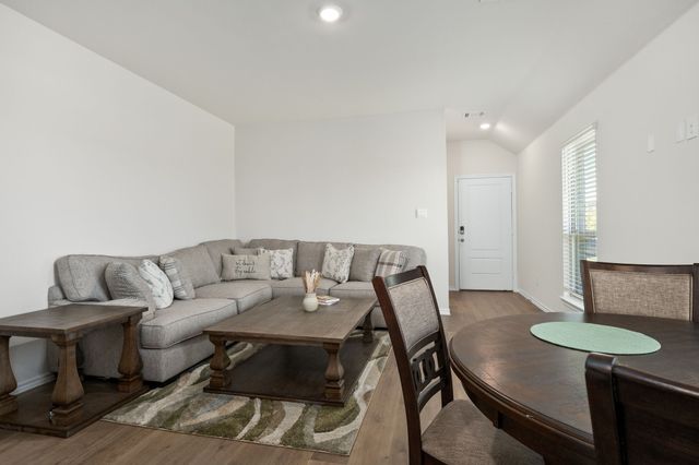 649 Lightheart Lane, Lavon, TX 75166