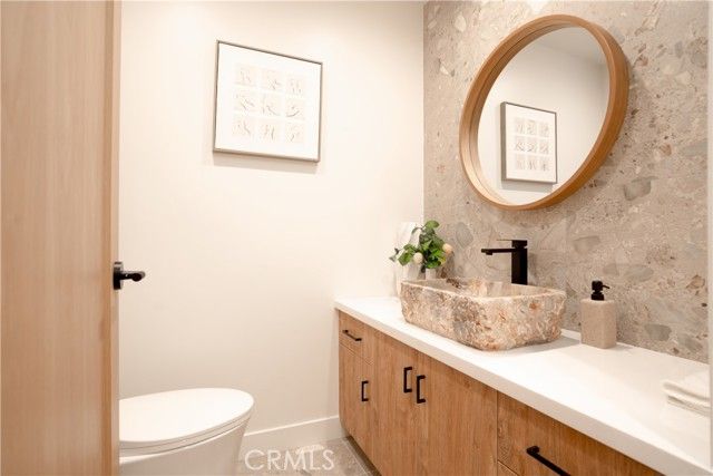 100 S Doheny Drive PH05, Los Angeles, CA 90048