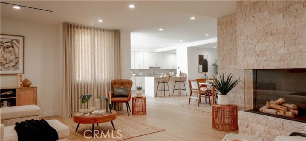 100 S Doheny Drive PH05, Los Angeles, CA 90048