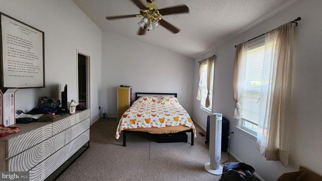 23 S FLOYD ST, Alexandria, VA 22304