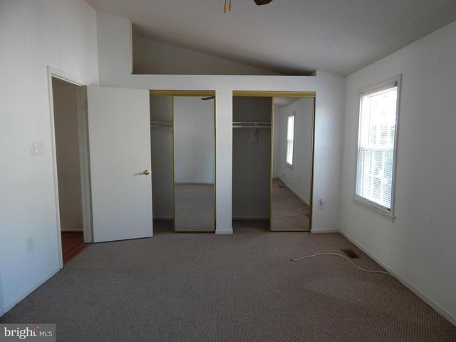 23 S FLOYD ST, Alexandria, VA 22304