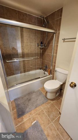 23 S FLOYD ST, Alexandria, VA 22304