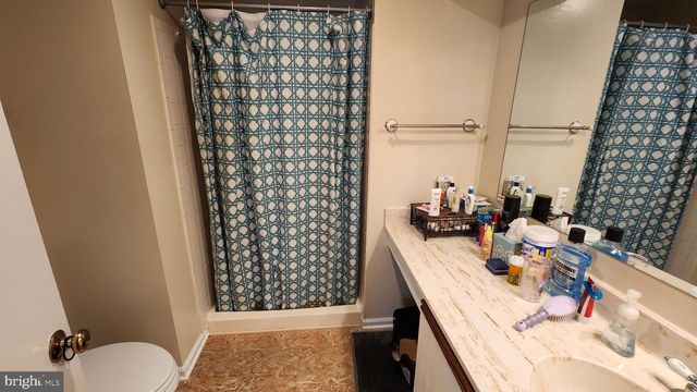 23 S FLOYD ST, Alexandria, VA 22304