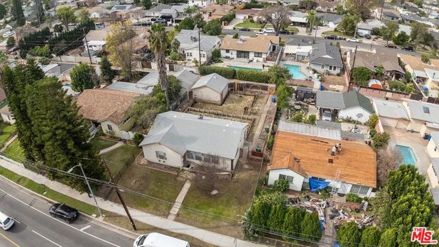 7439 Mason Avenue, Winnetka, CA 91306