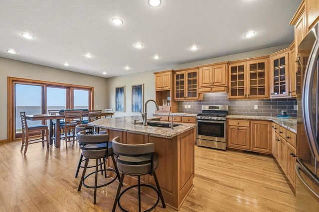 6121 SANDY, Luxemburg, WI 54217