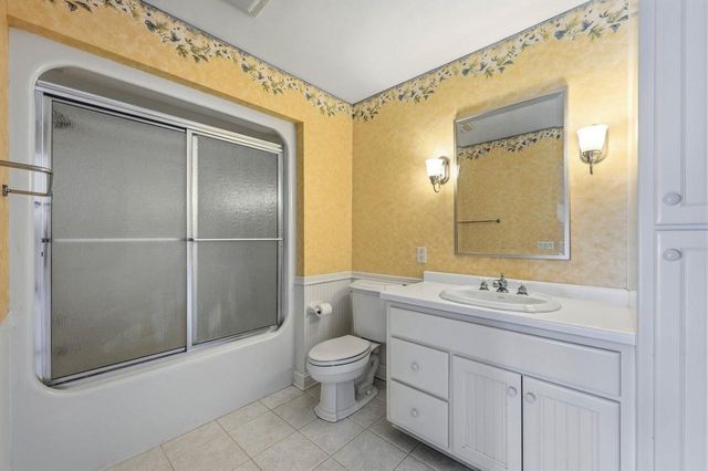 6121 SANDY, Luxemburg, WI 54217