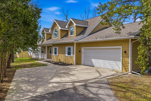 6121 SANDY, Luxemburg, WI 54217