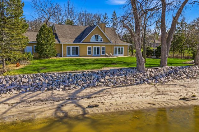 6121 SANDY, Luxemburg, WI 54217
