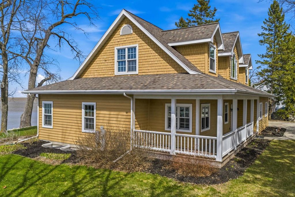 6121 SANDY, Luxemburg, WI 54217