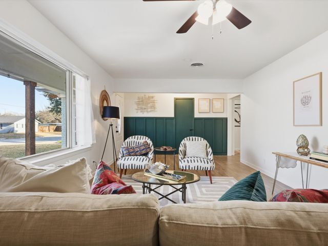 4013 Welch Avenue, Fort Worth, TX 76133