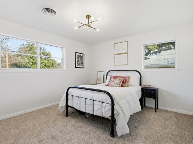 4013 Welch Avenue, Fort Worth, TX 76133