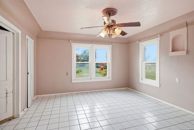 13285 ANTONIO DR, Helotes, TX 78023