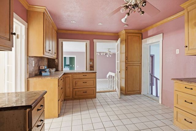 13285 ANTONIO DR, Helotes, TX 78023