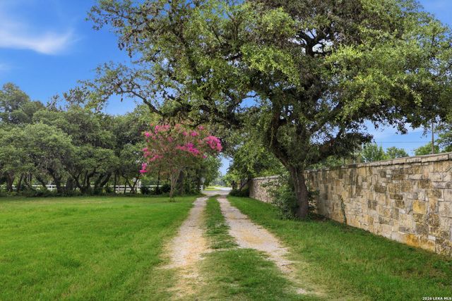 13285 ANTONIO DR, Helotes, TX 78023