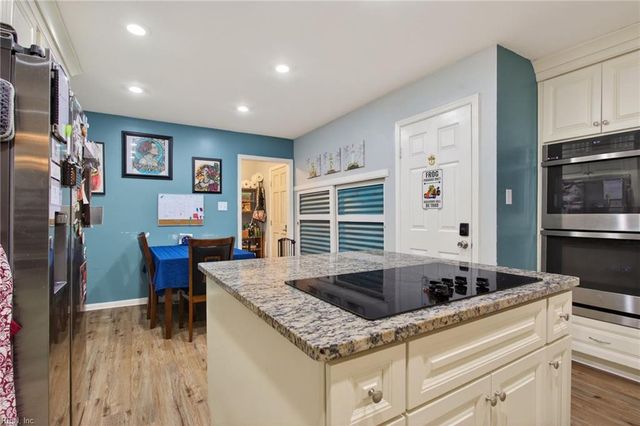 685 Churchill DR, Virginia Beach, VA 23464