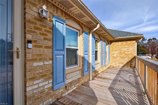 685 Churchill DR, Virginia Beach, VA 23464