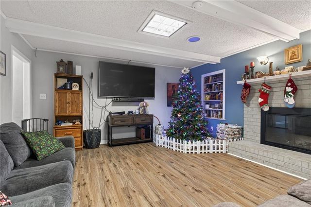 685 Churchill DR, Virginia Beach, VA 23464