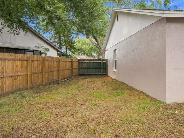1018 PEACHWOOD DRIVE, Brandon, FL 33510