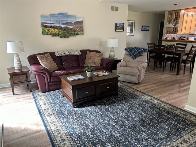 14 Andrews Way, South Bristol, NY 14424