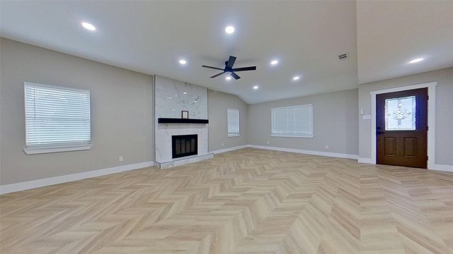 423 Fm 2377, Red Oak, TX 75154