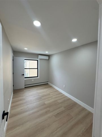 115-16 199th Street, Saint Albans, NY 11412