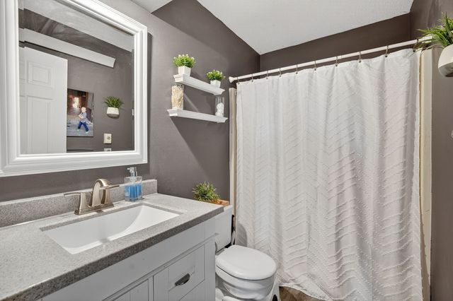 1014 Casady Drive, Norwalk, IA 50211