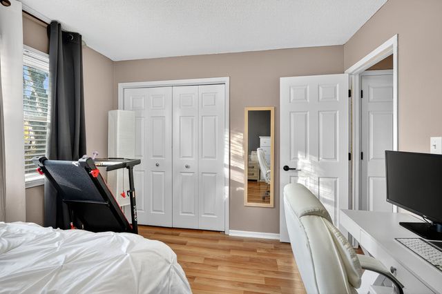 1014 Casady Drive, Norwalk, IA 50211