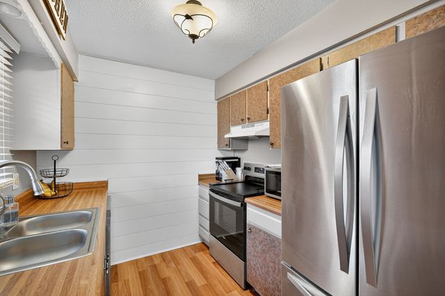 1014 Casady Drive, Norwalk, IA 50211