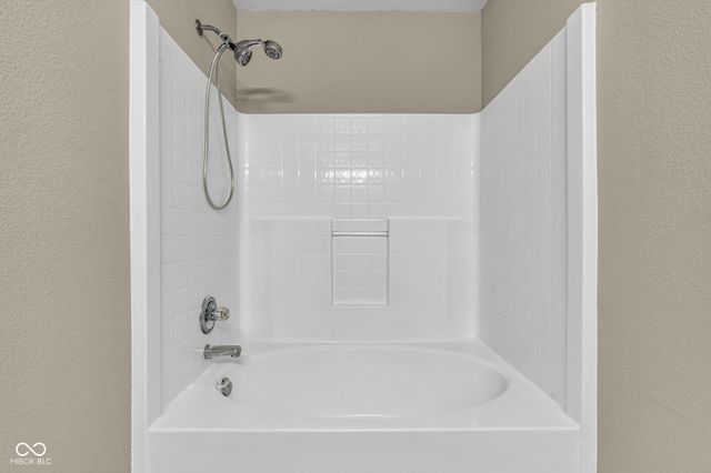 6128 Trillium Woods Court, Indianapolis, IN 46221