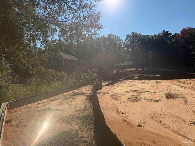 5216 Crystal Creek Dr, Pace, FL 32571