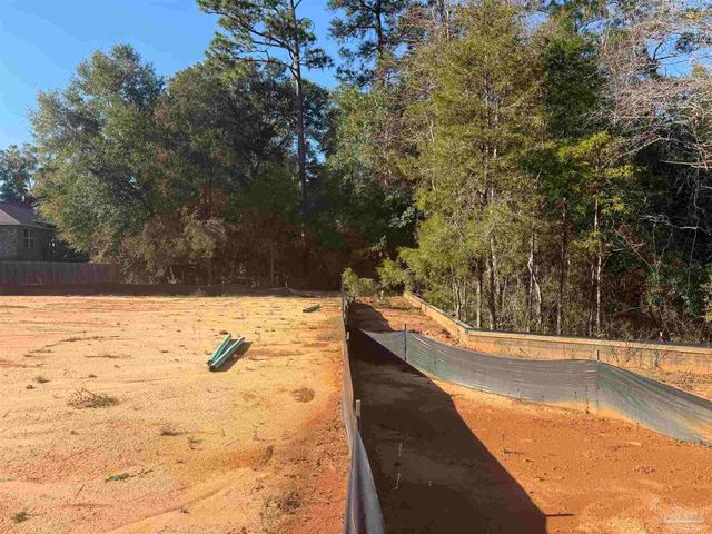 5216 Crystal Creek Dr, Pace, FL 32571