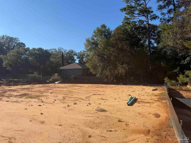 5216 Crystal Creek Dr, Pace, FL 32571