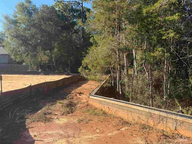 5216 Crystal Creek Dr, Pace, FL 32571