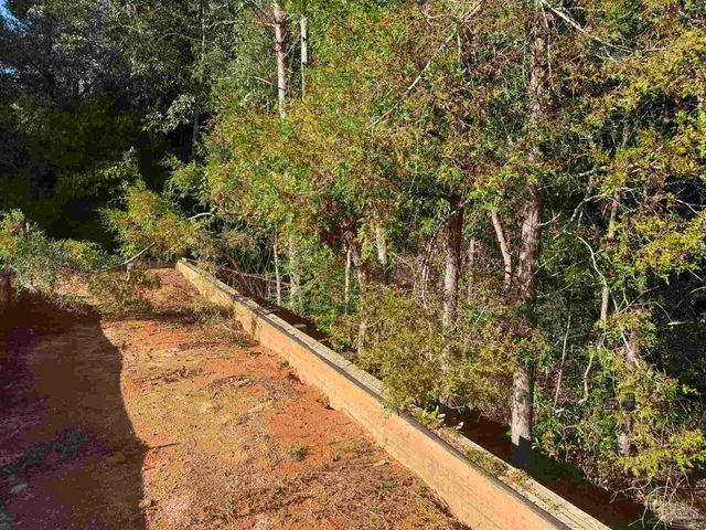 5216 Crystal Creek Dr, Pace, FL 32571