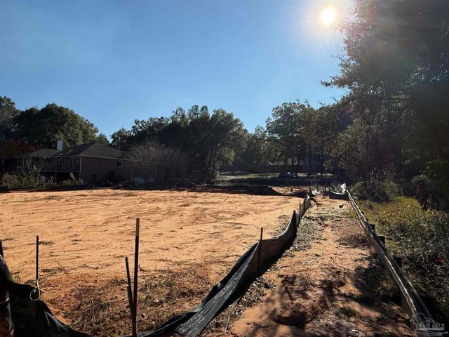 5216 Crystal Creek Dr, Pace, FL 32571