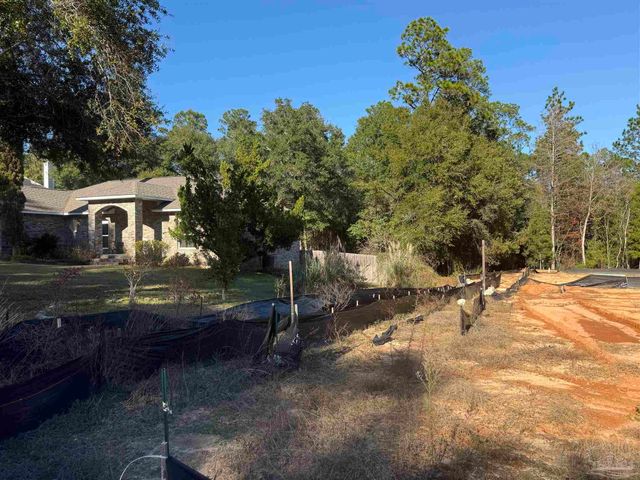 5216 Crystal Creek Dr, Pace, FL 32571