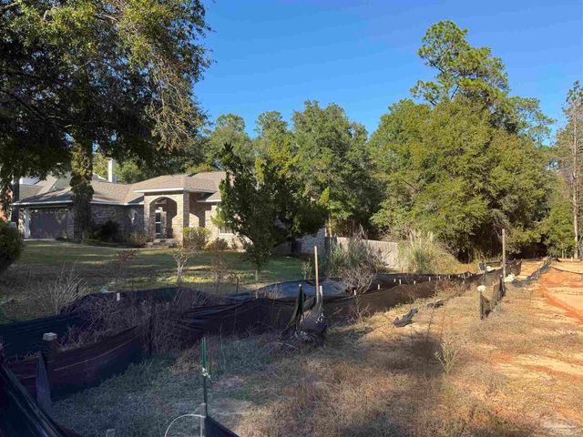 5216 Crystal Creek Dr, Pace, FL 32571