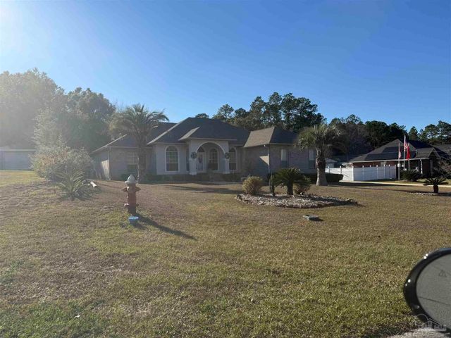 5216 Crystal Creek Dr, Pace, FL 32571