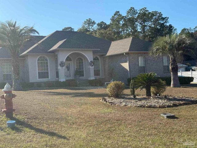 5216 Crystal Creek Dr, Pace, FL 32571