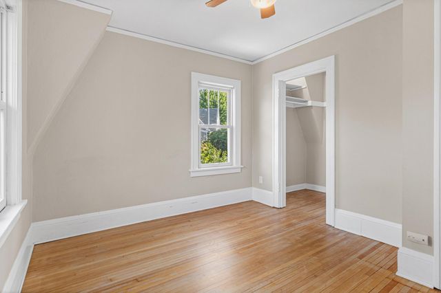902 Hunt Place, Saint Paul, MN 55114