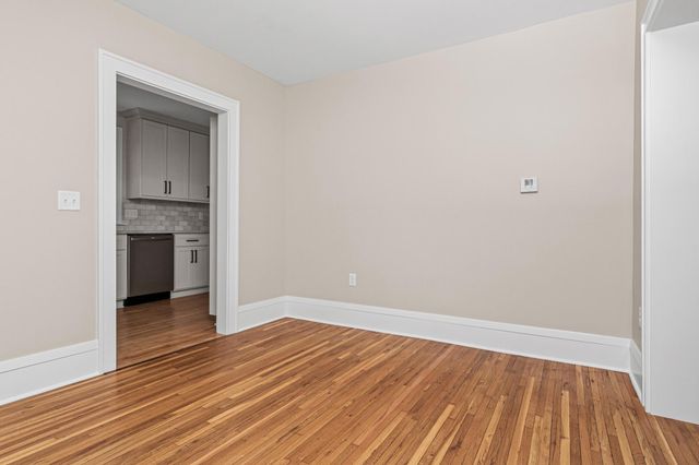 902 Hunt Place, Saint Paul, MN 55114