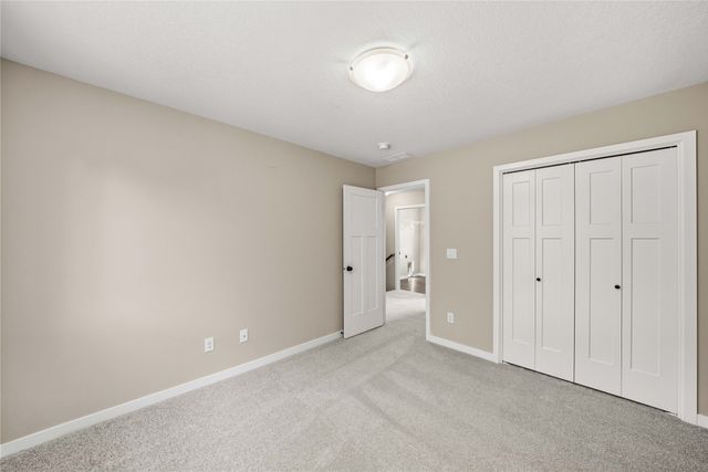 6502 NE Kendall Avenue, Pleasant Hill, IA 50327