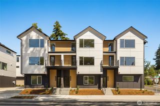 18002 B 10th Avenue NE, Shoreline, WA 98155
