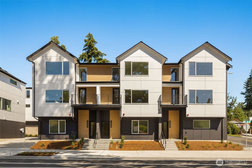 18002 B 10th Avenue NE, Shoreline, WA 98155