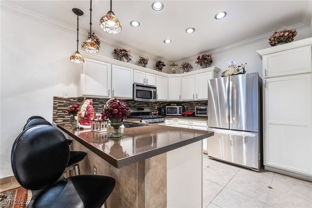 2100 Gravel Hill Street 103, Las Vegas, NV 89117