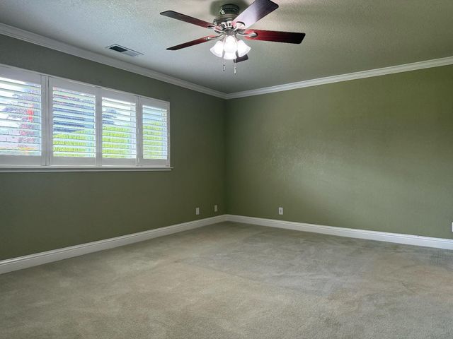 1375 Briarwood Ave, Escalon, CA 95320