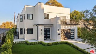 5152 Etiwanda Avenue, Tarzana (los Angeles), CA 91356