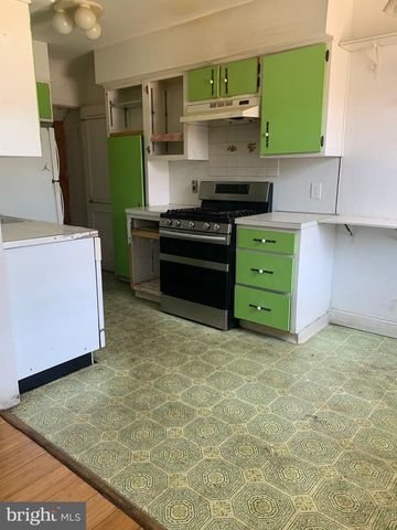 2021 GLENVIEW ST, Philadelphia, PA 19149