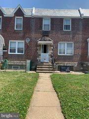 2021 GLENVIEW ST, Philadelphia, PA 19149