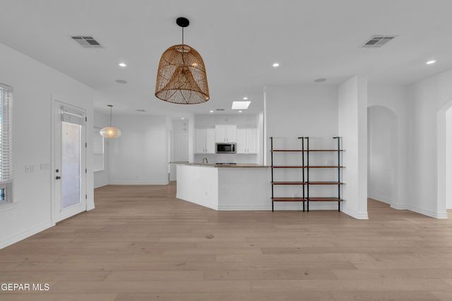 6247 FRANKLIN EAGLE Court, El Paso, TX 79912